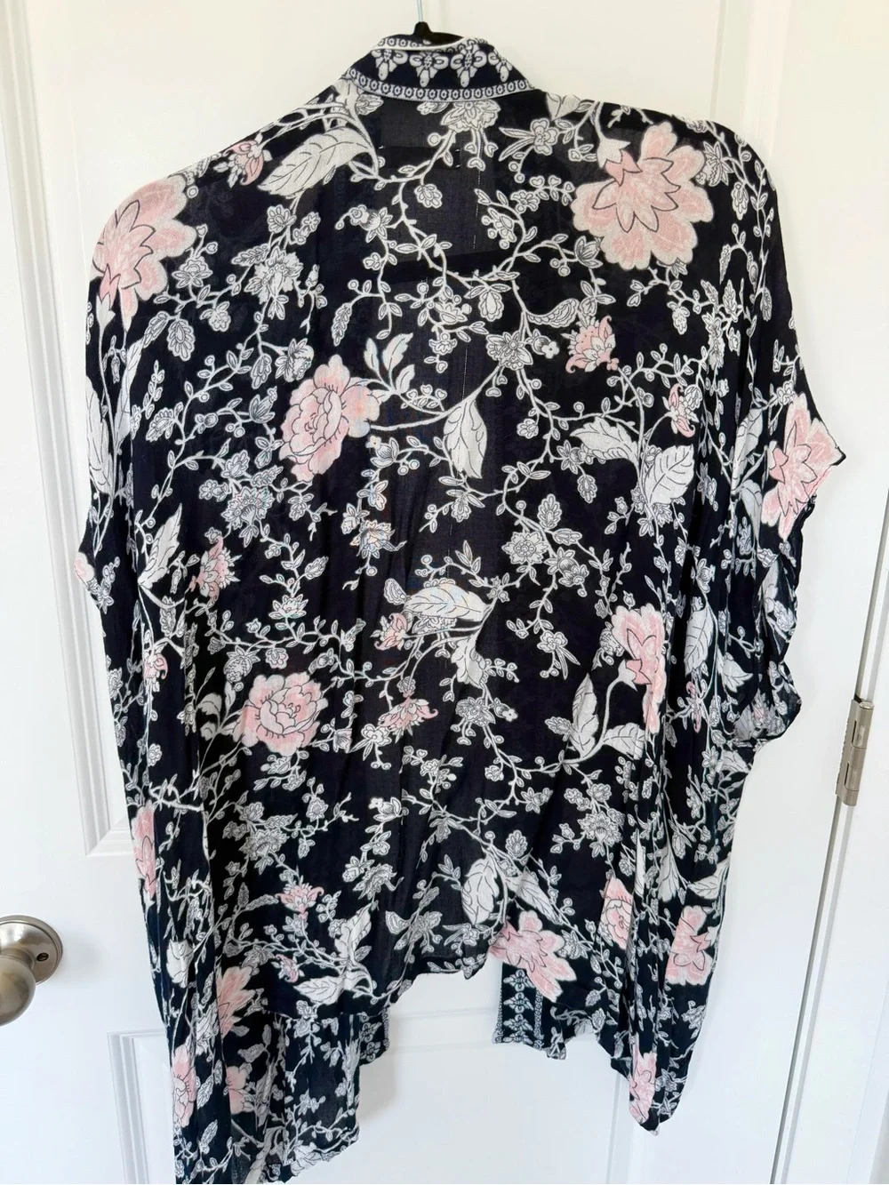 LOFT Black Floral Open-Front Kimono with Pink and White Blooms